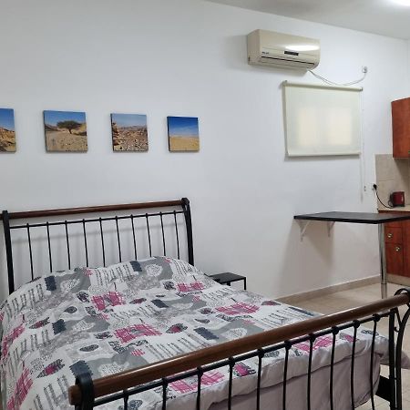 הבית באלרואי Apartamento Rishon LeZion Exterior foto