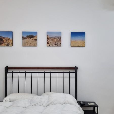 הבית באלרואי Apartamento Rishon LeZion Exterior foto